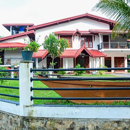 Villa Shanaya Hikkaduwa Extérieur photo