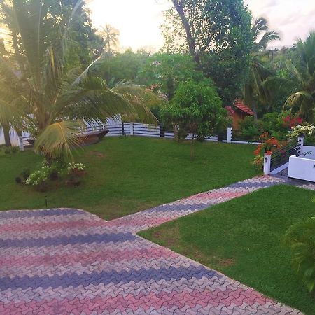 Villa Shanaya Hikkaduwa Extérieur photo