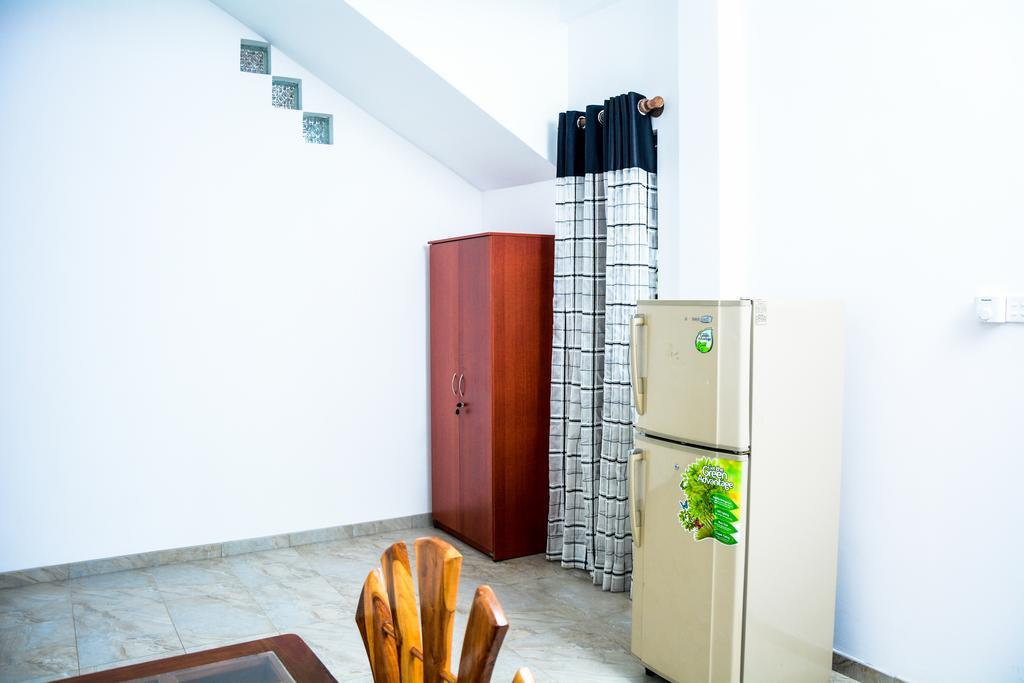 Villa Shanaya Hikkaduwa Extérieur photo